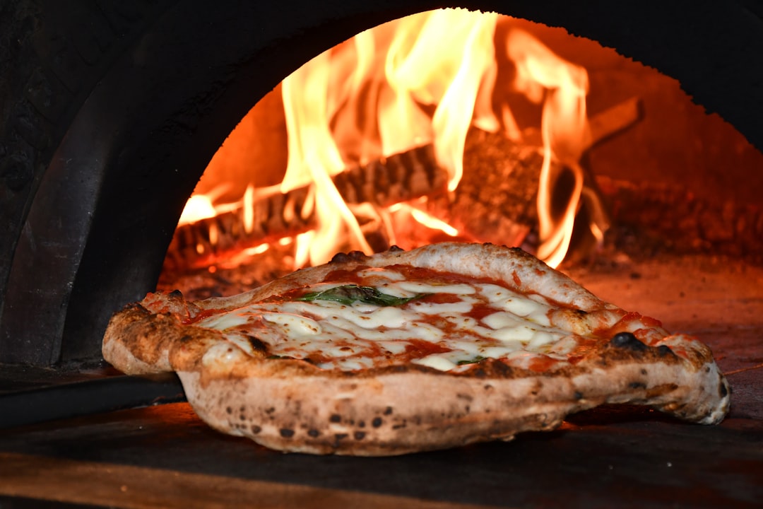 Modern pizza delivery tracking interface